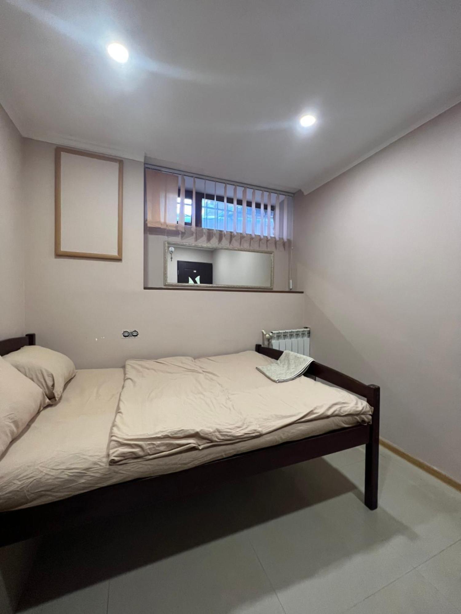 Pushkiin Hotel Jerevan Buitenkant foto